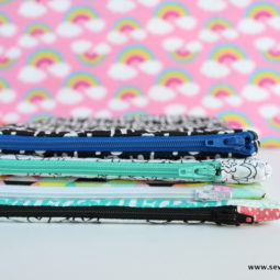 How to Sew an Easy Zipper Pouch: Zippers aren't scary!! This is the first part in a series on adding zippers to your sewing. Click through to learn how to sew an easy zipper pouch| www.sewwhatalicia.com