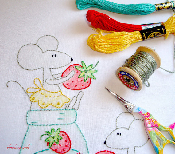 20+ Adorable Hand Embroidery Patterns: If you love hand embroidery then you won't want to miss this collection of adorable patterns. Click through for the full list of patterns.| www.sewwhatalicia.com