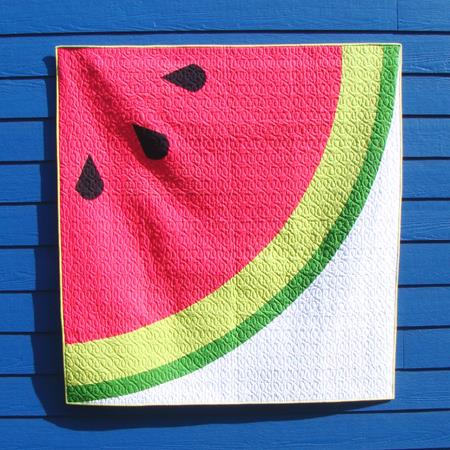 10 Fruity Summer Sewing Project Ideas: Start your summer sewing with these fun fruit inspired projects. Click through for the full list of sewing tutorials for summer | www.sewwhatalicia.com