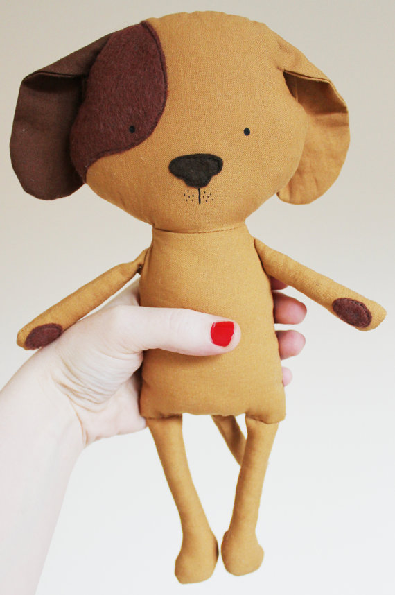 10+ Darling Dog Projects to Sew : If you love to sew and you love dogs check out these adorable dog sewing projects. Click through for the full list of patterns! | www.sewwhatalicia.com