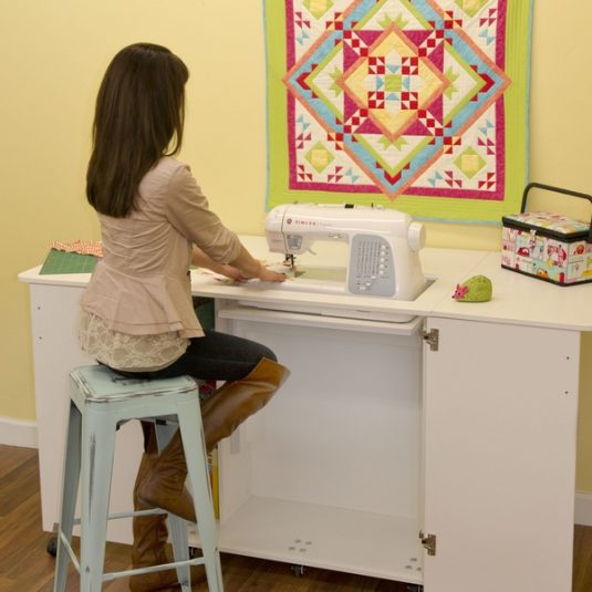 Best Sewing Machine Cabinet: Emu | www.sewwhatalicia.com