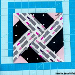 How to Make a Quilt - Beginners Guide: This post has everything you need to know as a sewing beginner looking to quilt. Click through for everything you need to know to learn how to quilt. #sewwhatalicia #quilting | www.sewwhatalicia.com